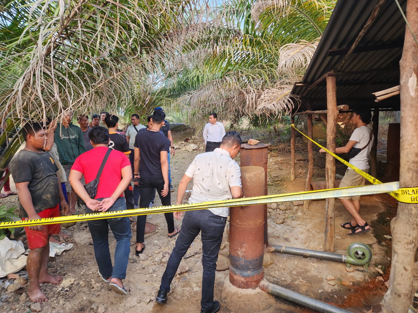 Tambang Emas Tradisional Ilegal di Sukamenang Muratara Digerebek, 4 Orang Diamankan Polisi