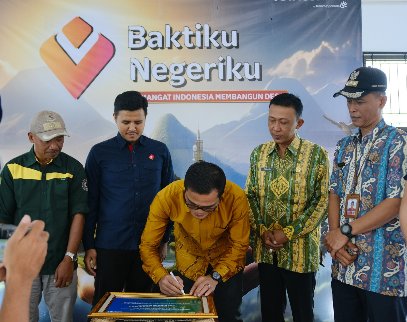 Telkomsel Perkuat Komitmen Pembangunan Indonesia Melalui Program 'Baktiku Negeriku'