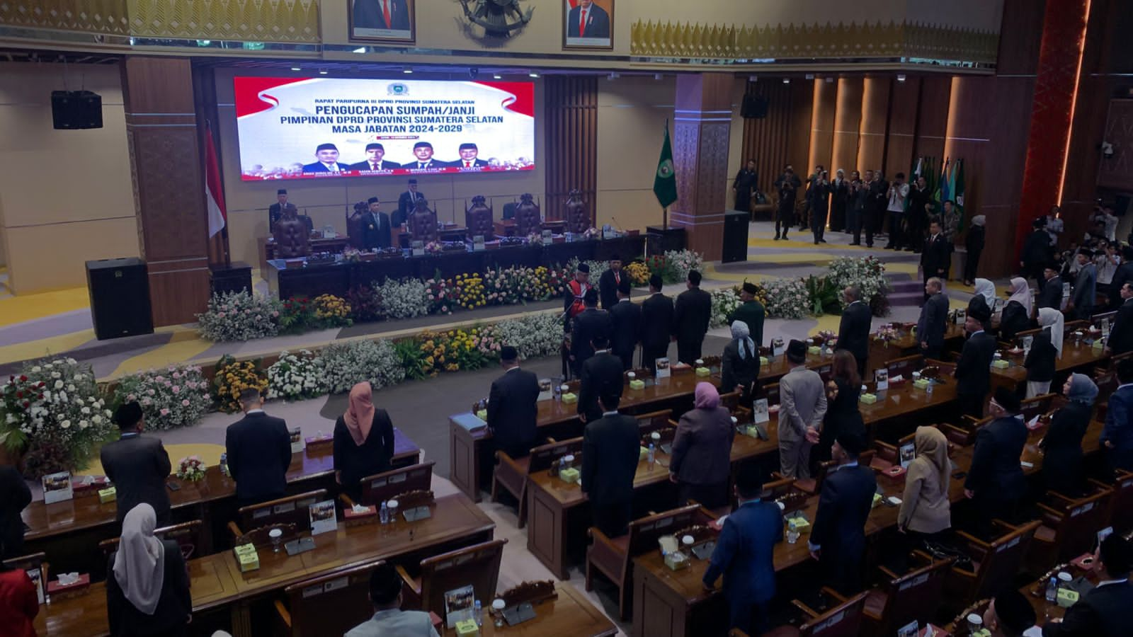 75 Anggota DPRD Sumsel Periode 2024-2029 Ucapkan Sumpah Janji, Berikut Daftar Namanya