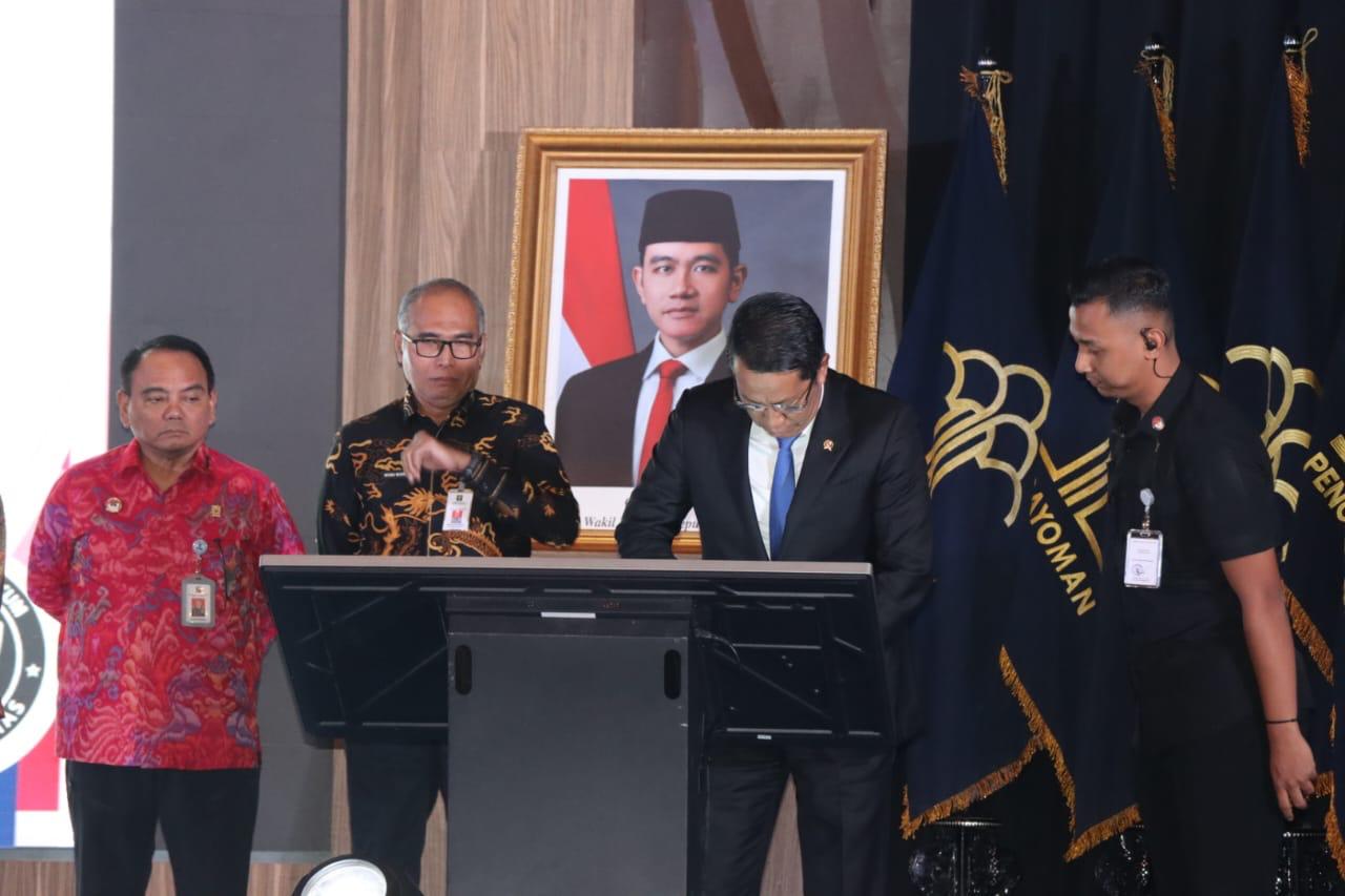 Kemenkum Sumsel Teguhkan Komitmen ZI dan Transformasi Digital Melalui Perjanjian Kinerja 2026