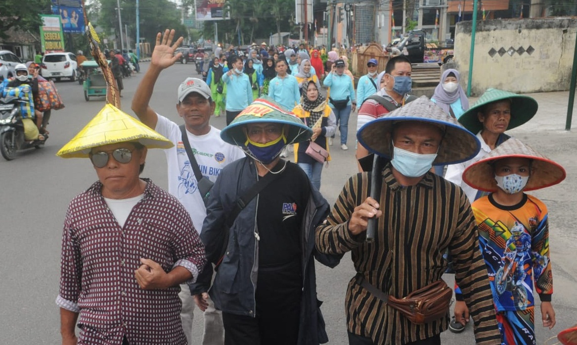 1.000 Peserta Ikuti Jalan Sehat Pak Tani Gelaran DPKP Palembang – Sumeks