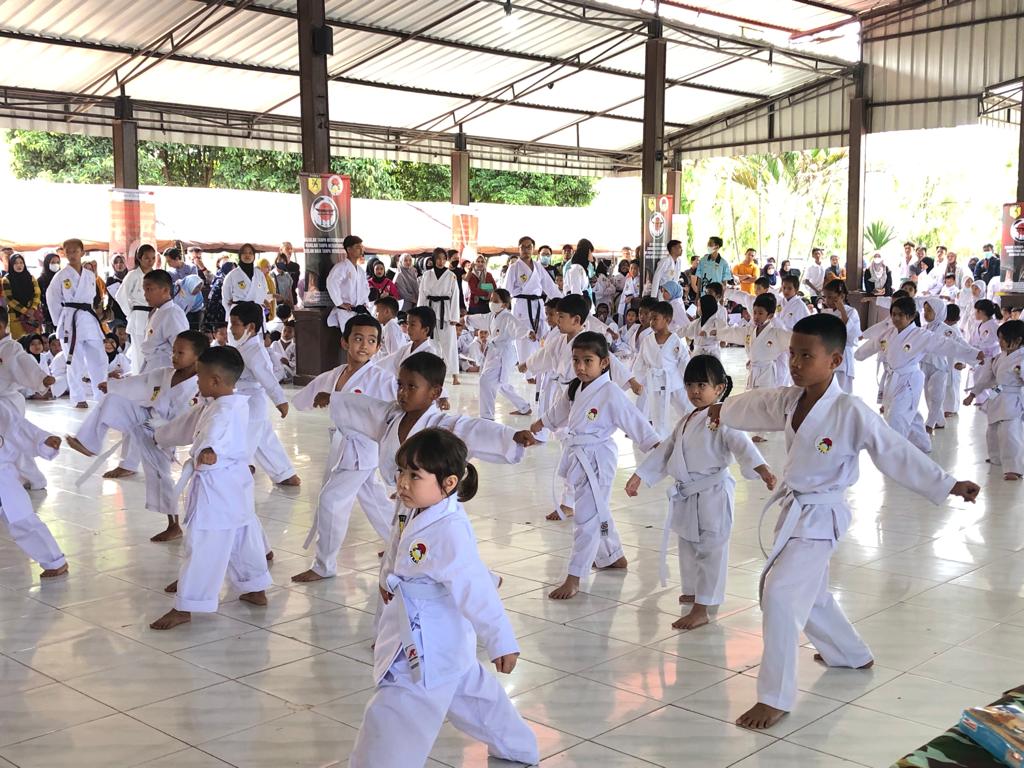 1.200 Karateka Ikuti Ujian Kenaikan Tingkat