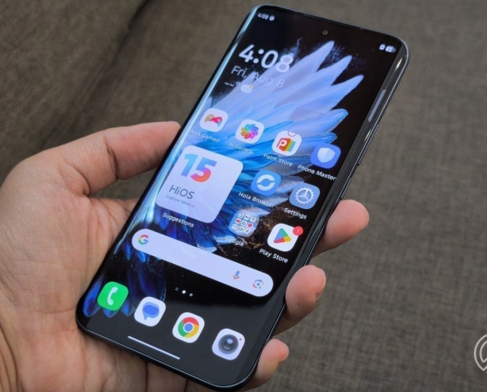 HP Tecno Spark 40 Pro Desain Tipis dan Mewah juga Tahan Air