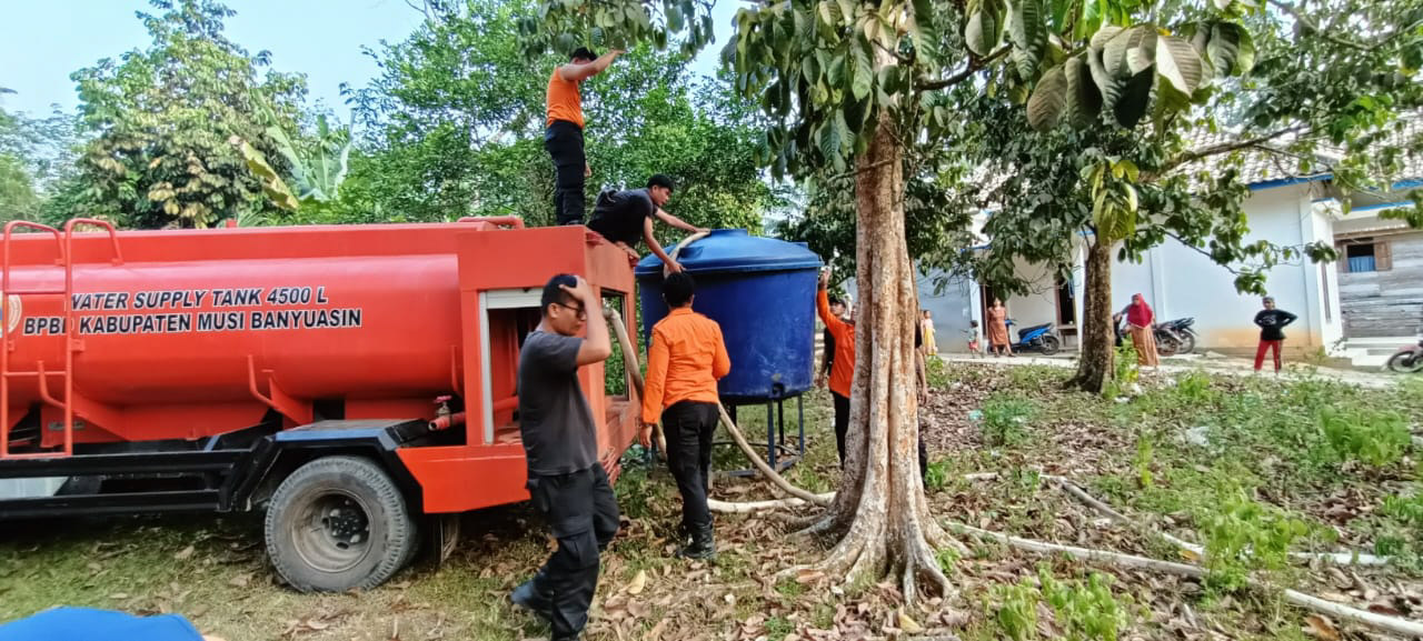 Sisir Dusun Pelosok di Muba Terkait Suplai Air Bersih untuk Warga, Pj Bupati Apriyadi Tugaskan OPD