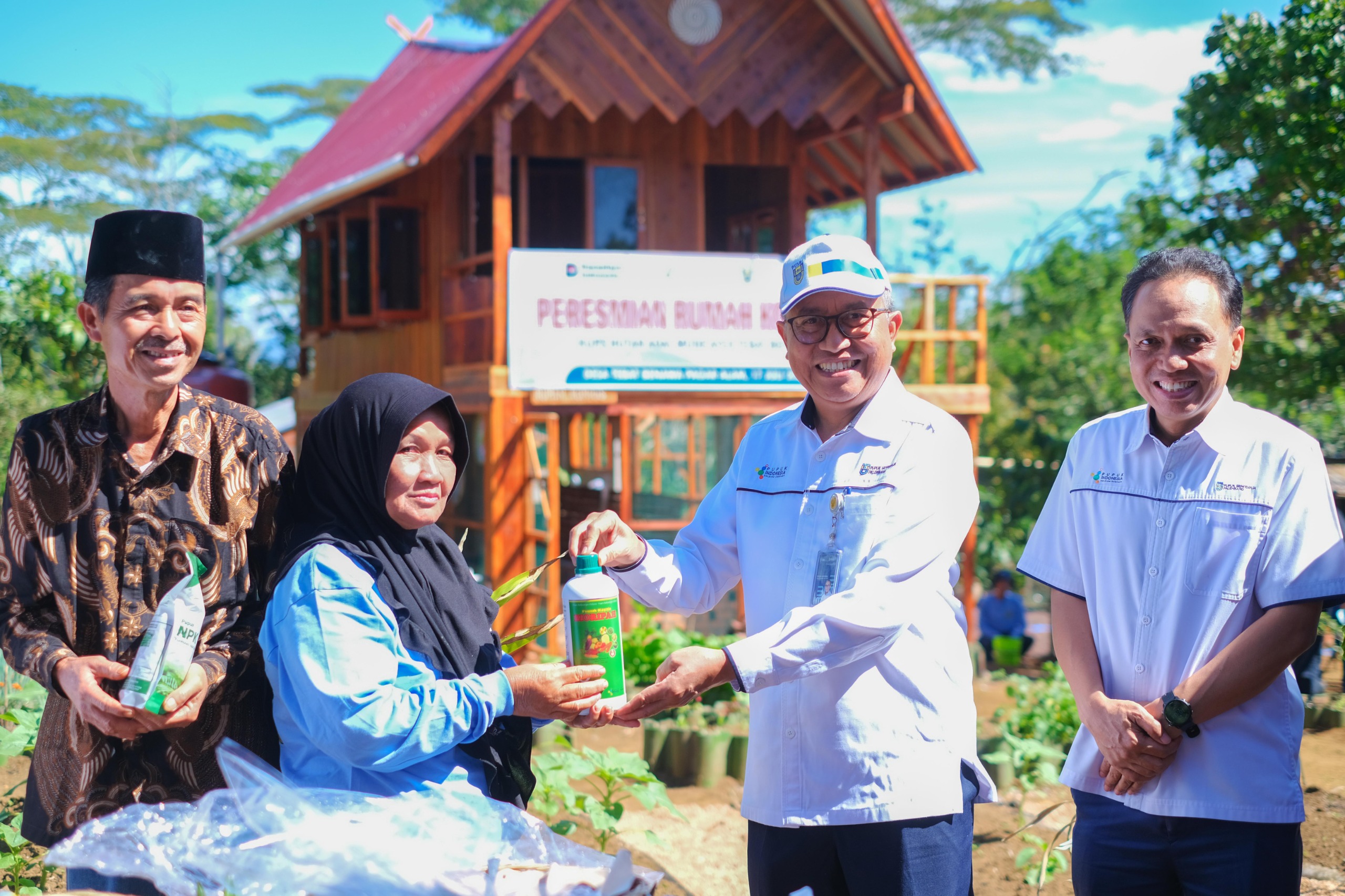 Dukung Pengembangan Kopi Lokal, Pusri Resmikan Rumah Kompos di Desa Tebat