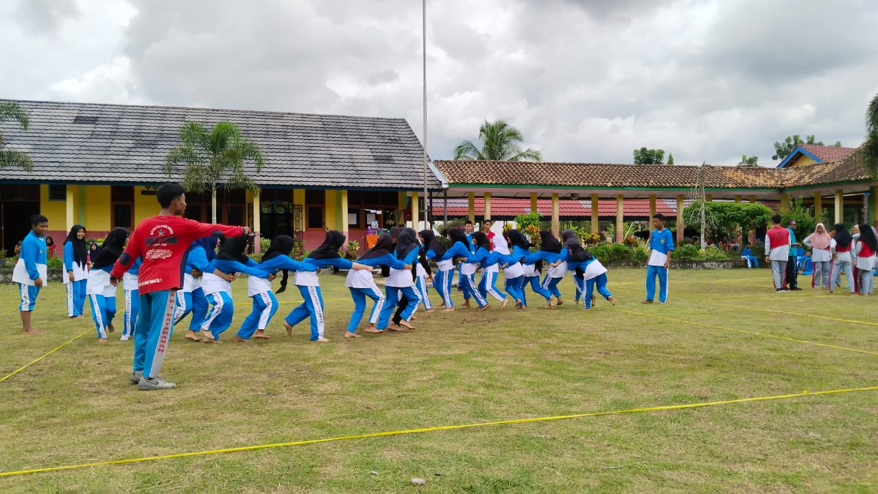 Semarak Hari Sumpah Pemuda, SMAN 1 Payaraman Gelar Perlombaan Olahraga Tradisional