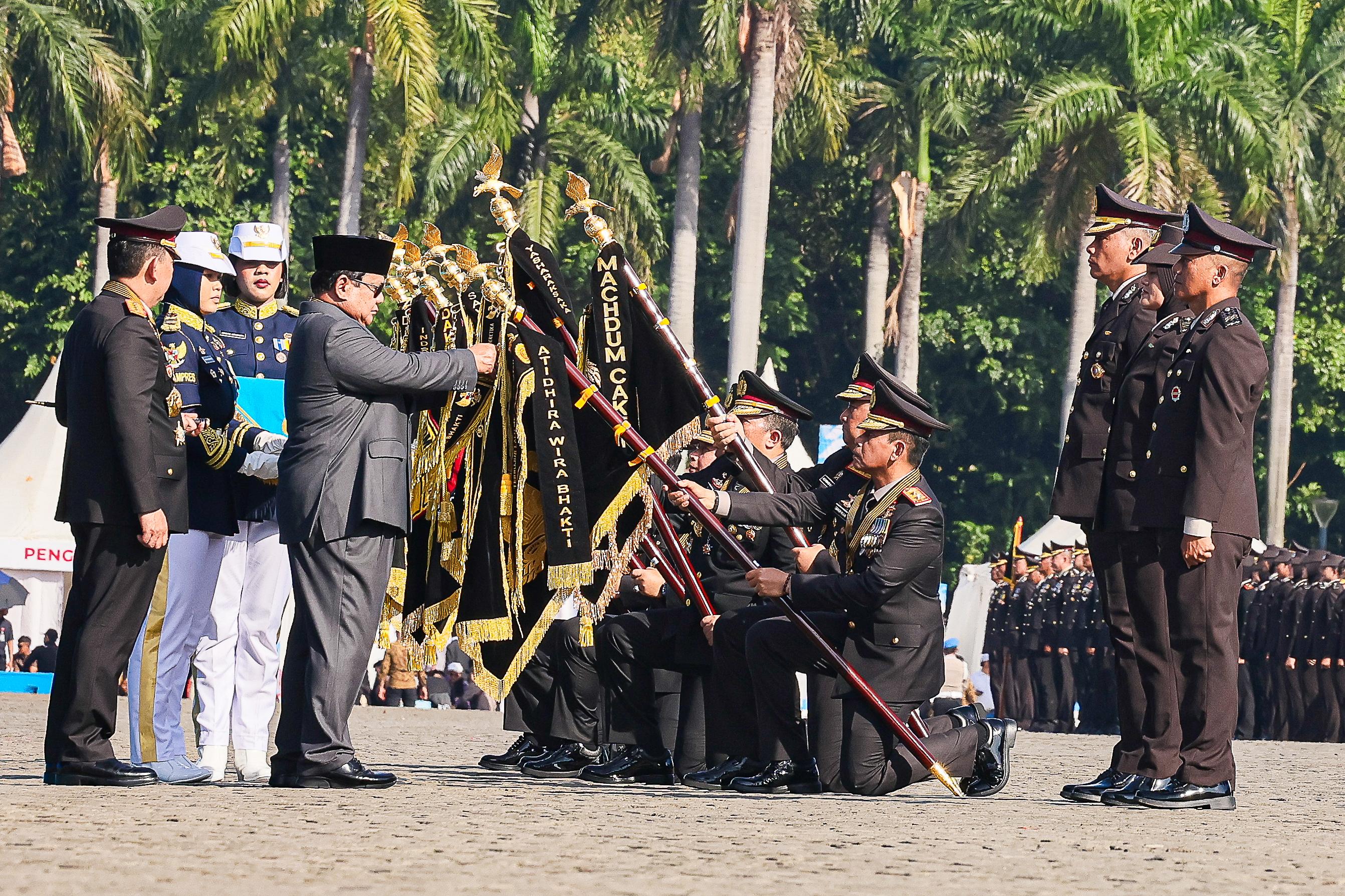 Pengabdian Kapolda Sumsel Diakui Nasional, Presiden Prabowo Beri 2 Penghargaan Bergengsi, SELAMAT!