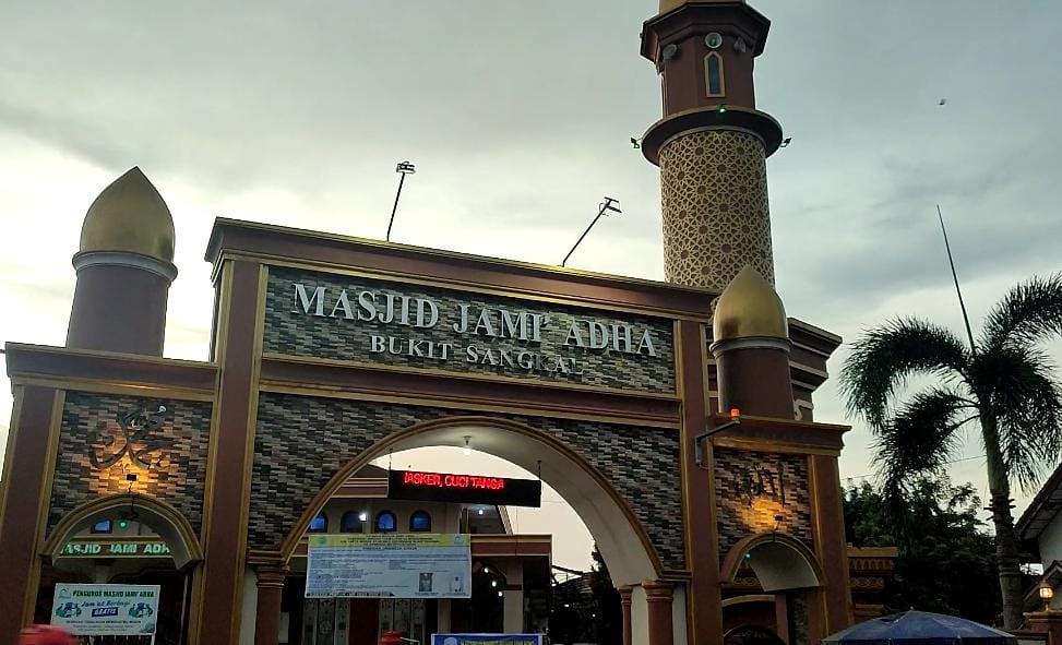 Tarawih 11 Rakaat, Masjid Jami Adha Palembang Sediakan Takjil