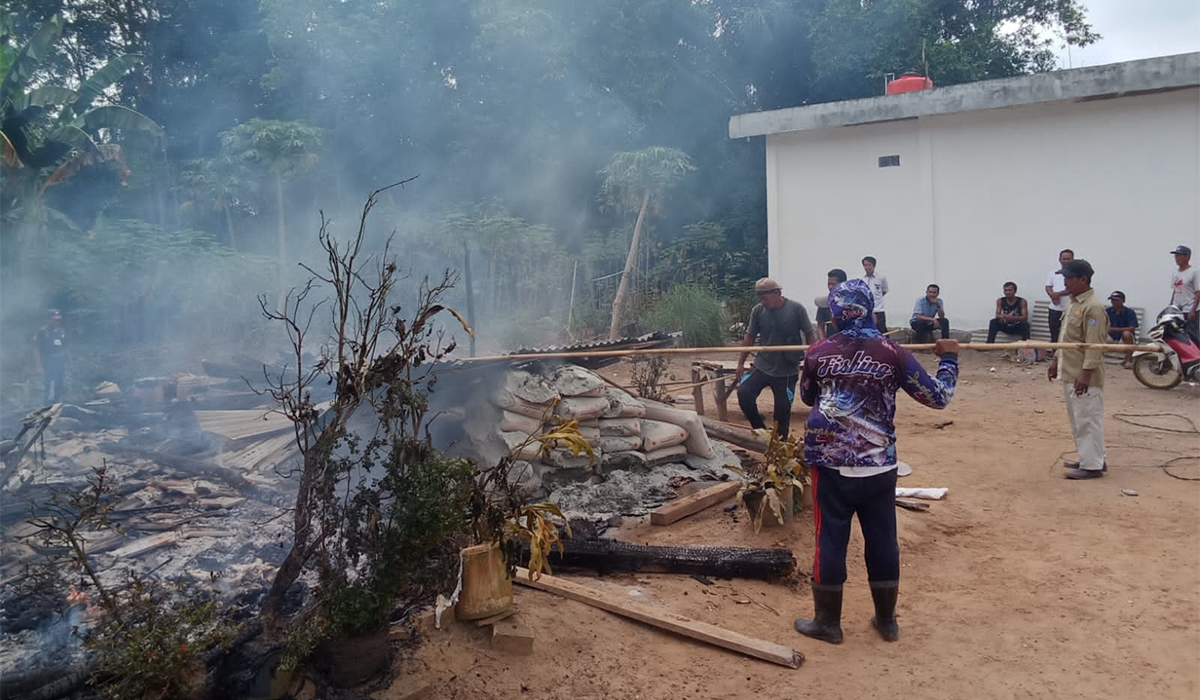 Diduga Korsleting Listrik, Api Hanguskan Rumah Warga Sukapulih OKI