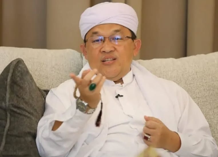 Sosok Ketua PWNU Sumsel 2025-2030 KH Hendra Zainuddin, Cek Begini Perjalanan Inspiratif Mursyid TQN Ini 