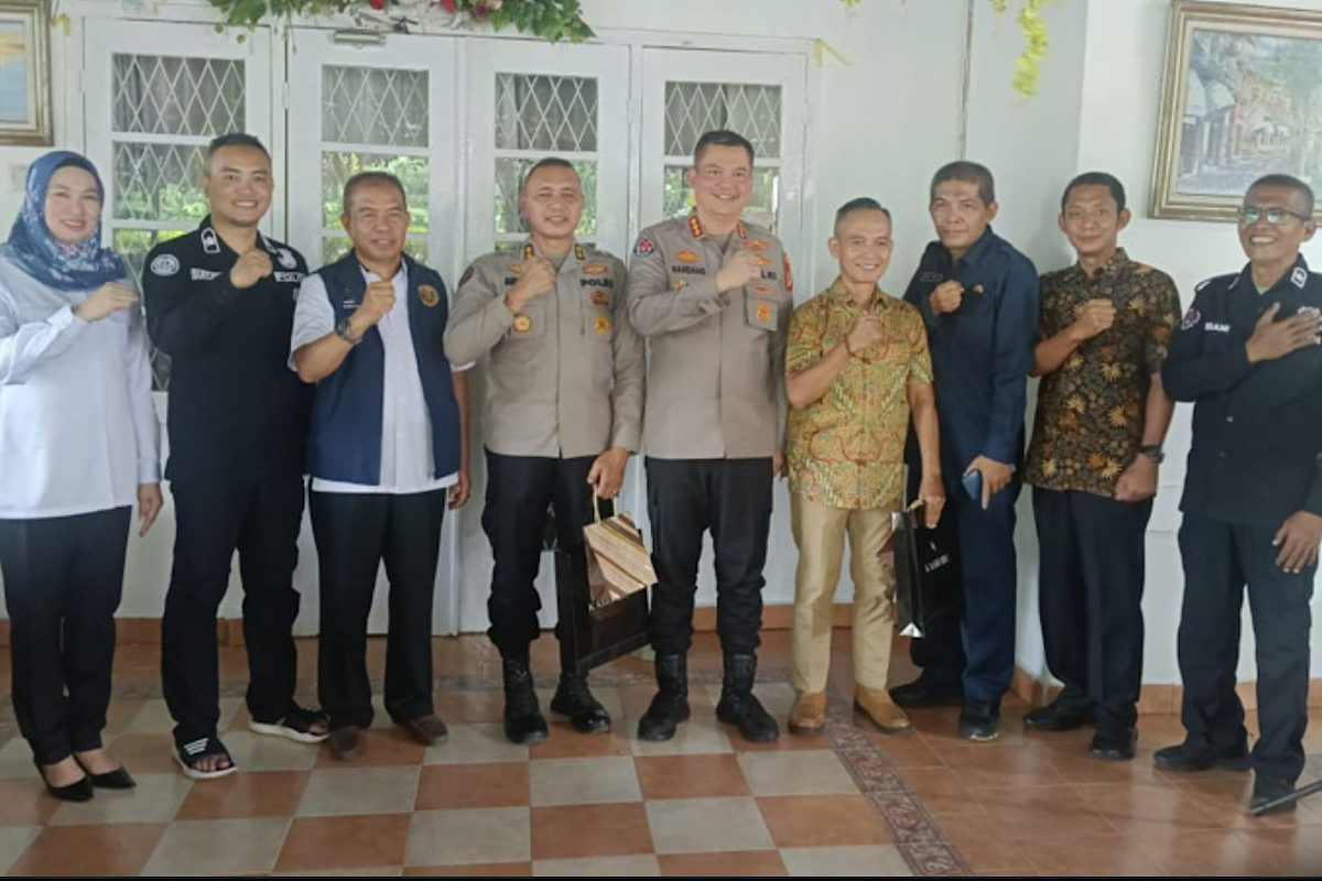 Bidhumas Polda Sumsel Lepas Anggota Purna Tugas dan Berangkat Dik SIP Dengan Penghargaan Khidmat