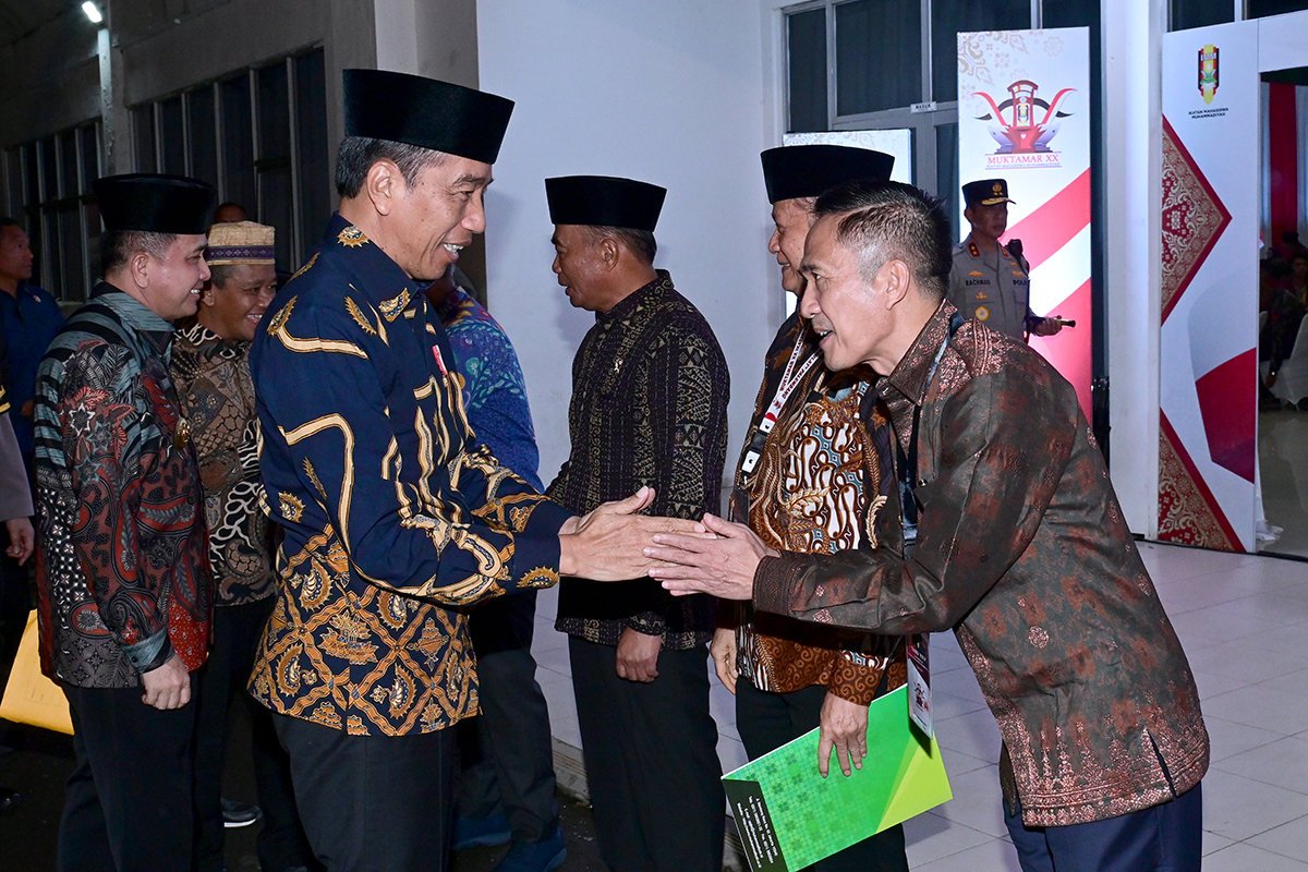 Pj Walikota Palembang Ratu Dewa Sambut Presiden Jokowi di Acara Muktamar Ikatan Mahasiswa Muhammadiyah 
