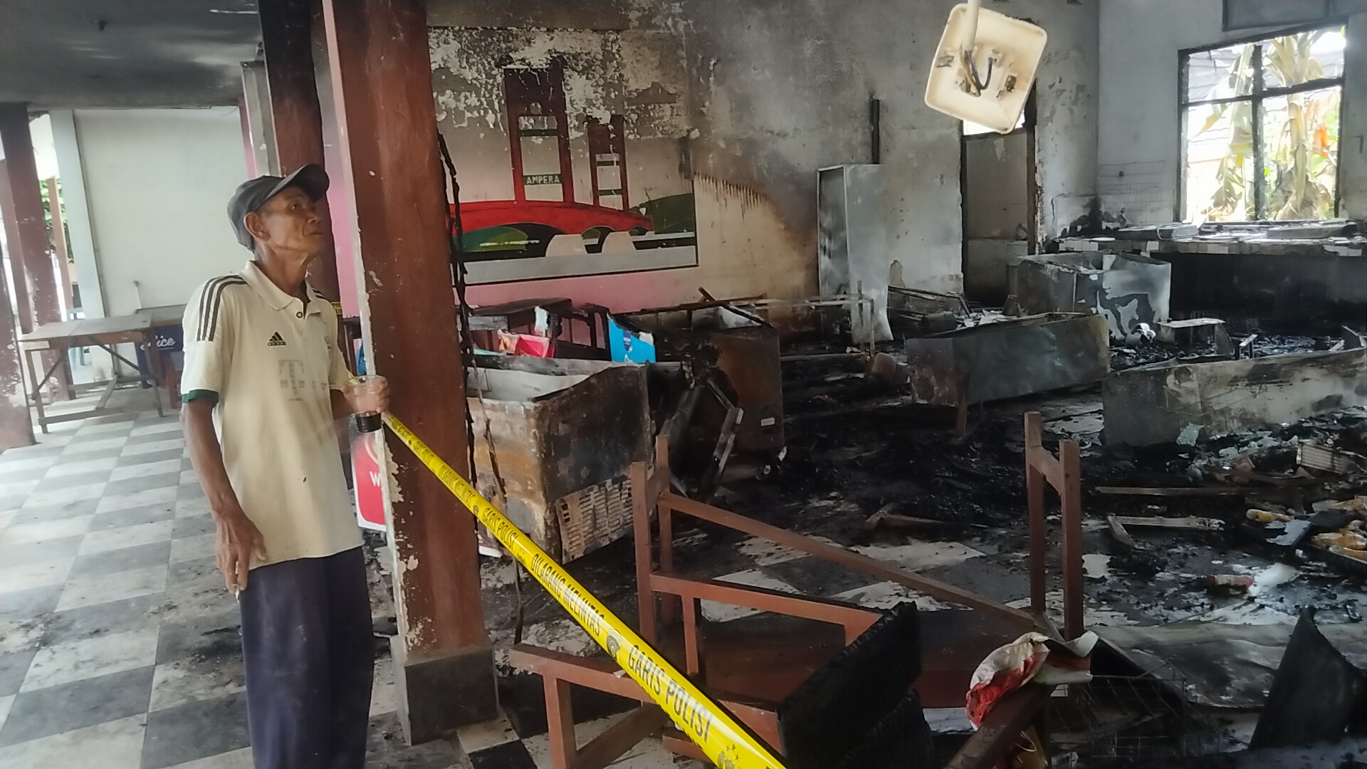 5 Kantin SMPN 4 Palembang Hangus Terbakar, Dinding Basah Akibat Faktor Cuaca Selamatkan Rumah Matdani 