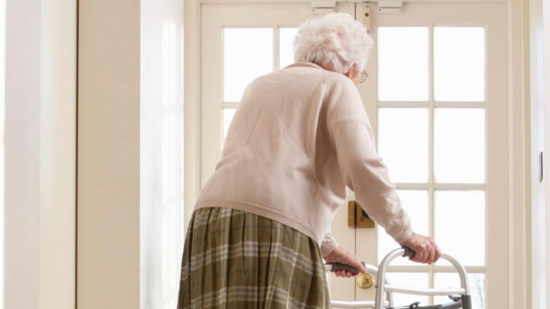 6 Kebiasaan Buruk Sehari-hari yang Bisa Berakibat Fatal pada Kesehatan Masa Tua