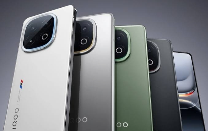 Smartphone iQOO 13 Hadir dengan Desain Modern serta Konektivitas Unggul 