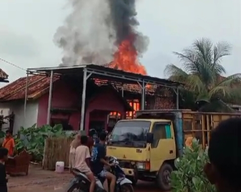 1 Unit Rumah di Ogan Ilir Terbakar, Uang Rp 30 Juta untuk Persiapan Berangkat Umroh Ikut Ludes