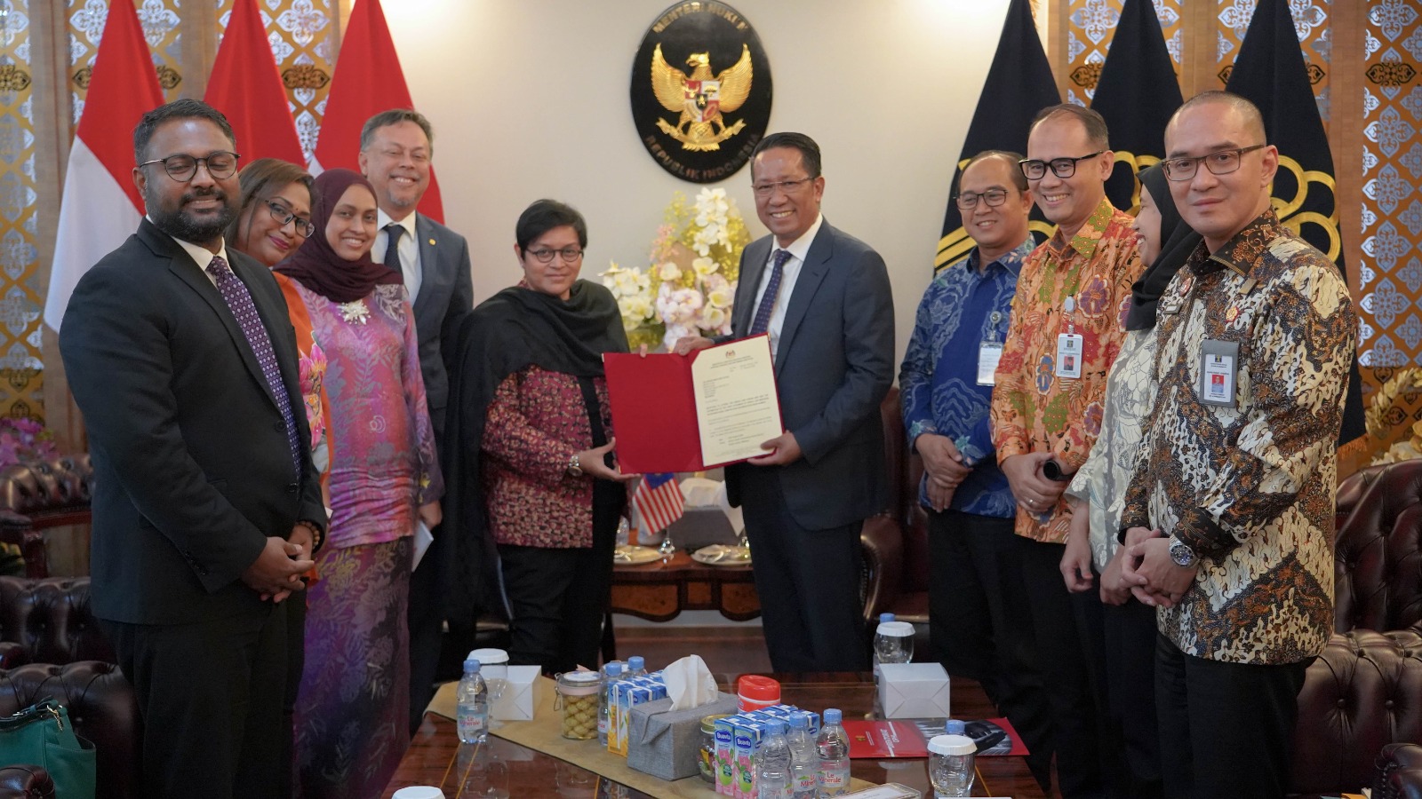 Perkuat Kerja Sama Hukum ASEAN, Indonesia dan Malaysia Bahas Reformasi Arbitrase dan Mediasi Internasional