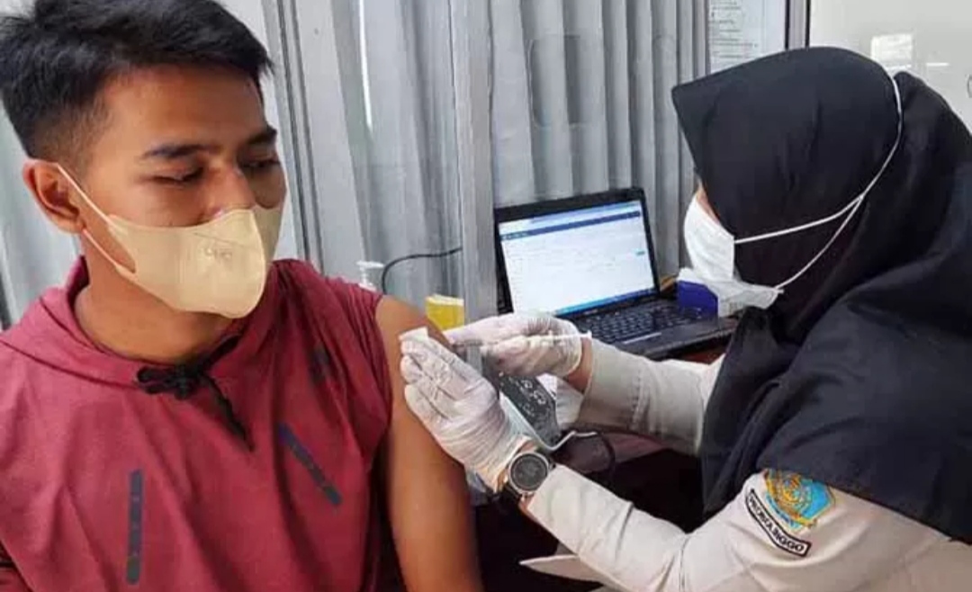Aturan Baru: Jemaah Umrah Wajib Vaksin Meningitis Mulai 2024!