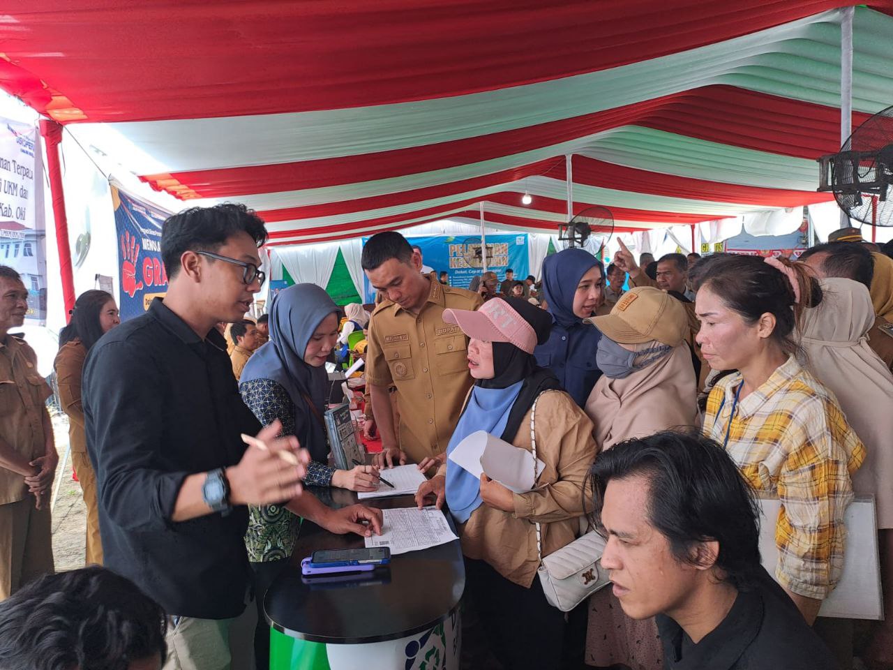 BPJS Kesehatan Palembang Jemput Bola Hadirkan Pelayanan Terpadu, Warga Tulung Selapan Antusias!