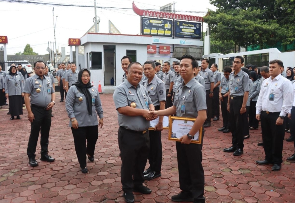Apel Pagi Kemenkum Sumsel: Tegaskan WBBM dan Ganjar Pegawai Berprestasi