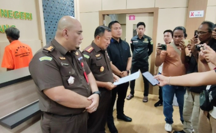 Buron 13 Tahun, Sapari Terpidana Kasus Penipuan Diringkus Kejari Palembang di Desa Pedu OKI