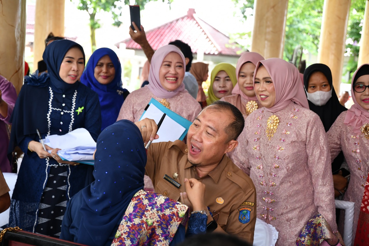 Lomba Suami Rias Istri Warnai Peringatan Hari Ibu di OKI, Usung Tema Perempuan Berdaya Indonesia Maju