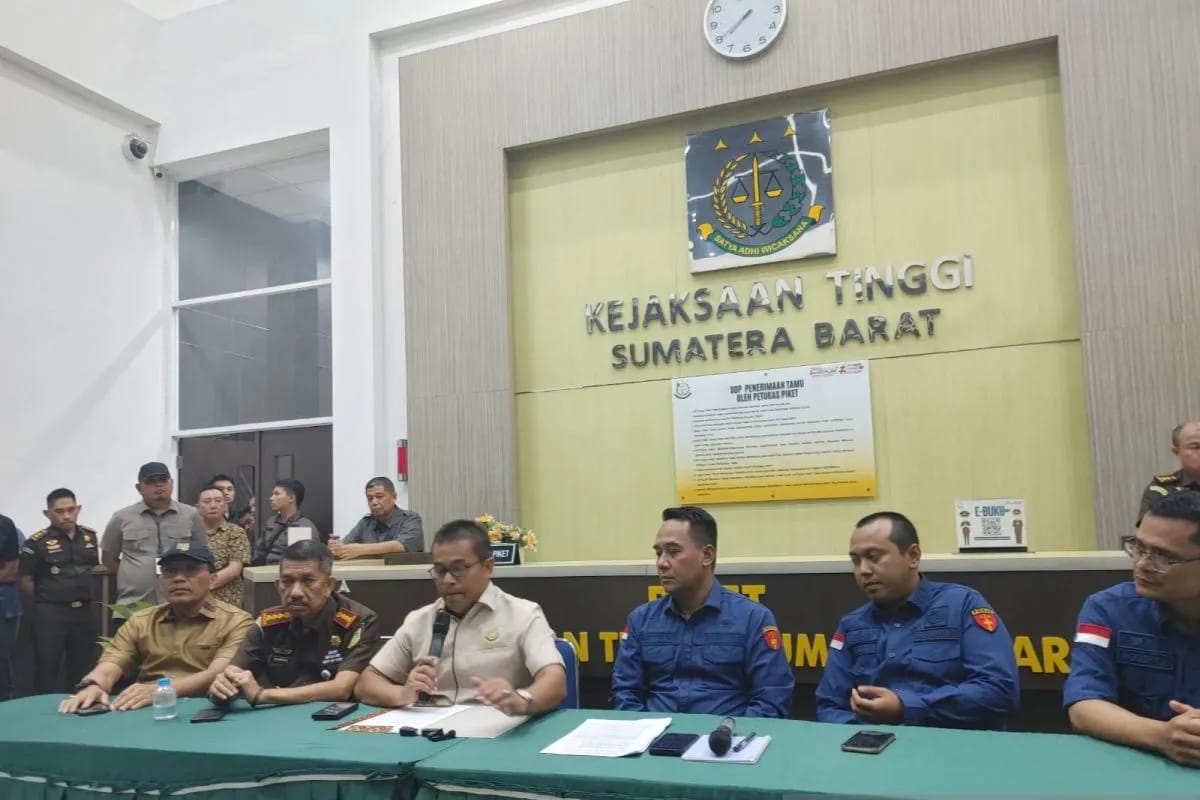 Tersandung Gratifikasi, Mantan Bendahara UIN Imam Bonjol Ditahan Kejati Sumbar