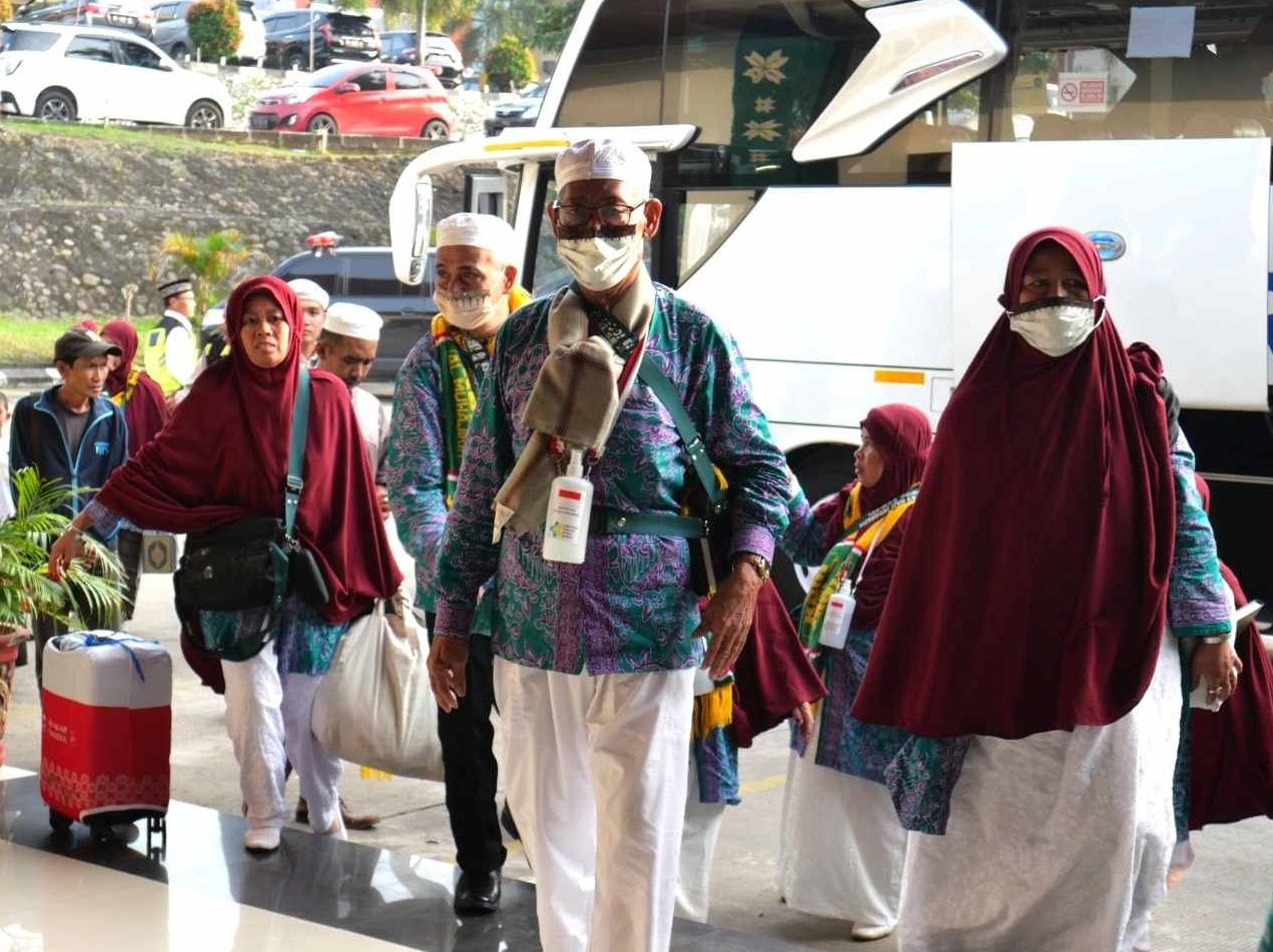 Haji Ramah Lansia, Kemenag Imbau Seremoni Keberangkatan Tak Boleh Lebih dari 30 Menit