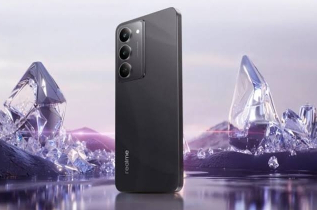 Realme 14x 5G Disupport Perlindungan Handal dan Kapasitas Baterai Besar 