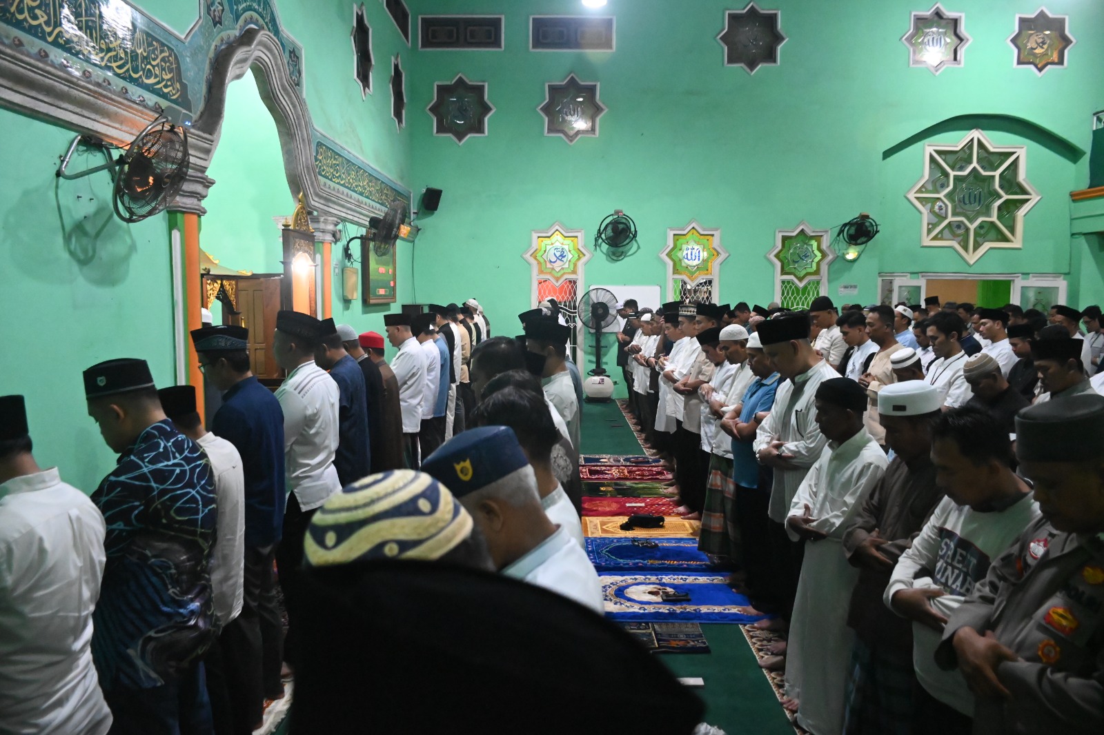 Pelindo Regional 2 Palembang dan LANAL Palembang Gelar Salat Tarawih dan Tausiah Bersama Forkopimda Sumsel