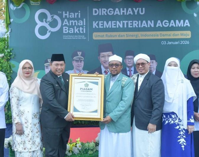 Hari Amal Bakti 2026, Ponpes Qodratullah Banyuasian Raih Penghargaan Ponpes Ramah Anak