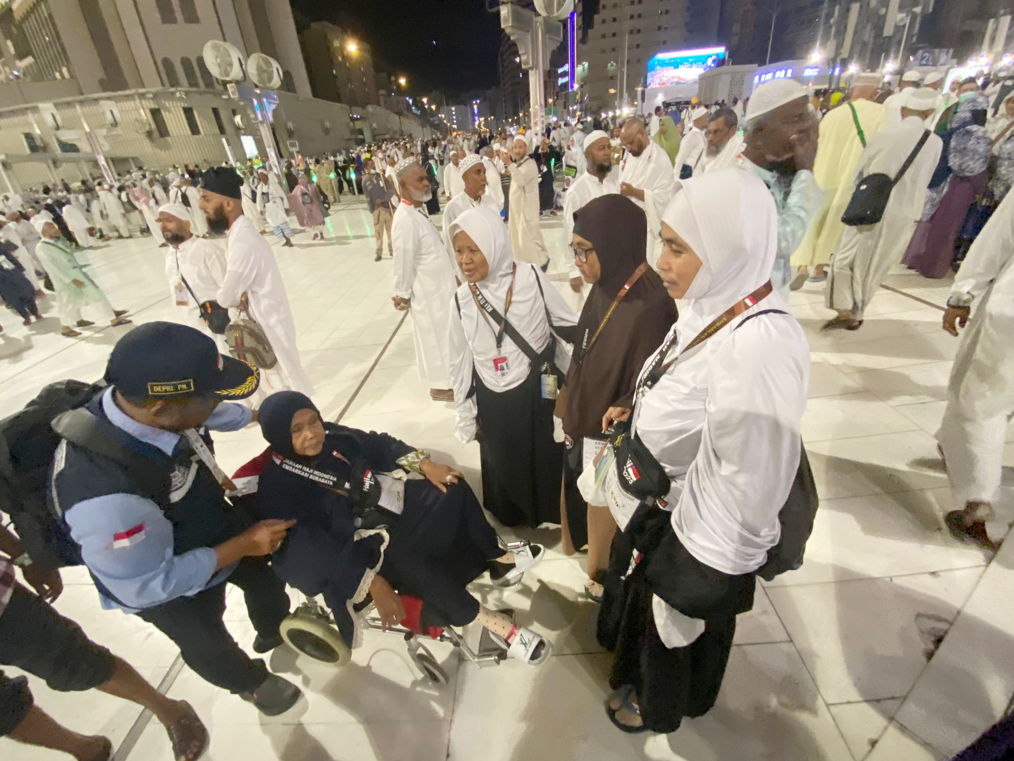 Petugas Siaga di Masjidil Haram, PPIH Pastikan Layanan Jemaah Aman dan Nyaman