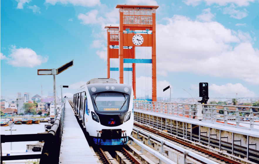 LRT Sumsel 'Diserbu' Penumpang: 113 Ribu Orang Pilih Kereta di H+1 Lebaran!
