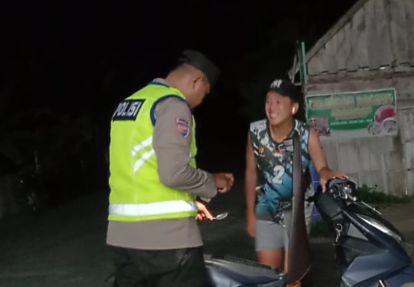 Ciptakan Situasi yang Kondusif di Wilayah Hukumnya, Polsek Muara Kuang Patroli di Jalan Lintas Ogan Ilir-OKU