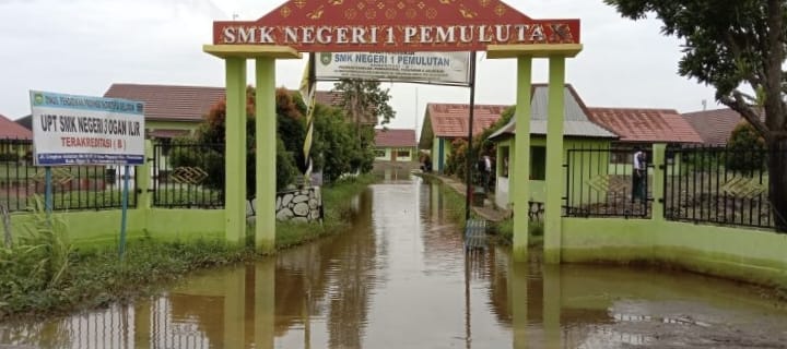 Sekolah di Ogan Ilir Mulai Terendam Banjir, Kepsek Pastikan Kegiatan Belajar Tak Terganggu