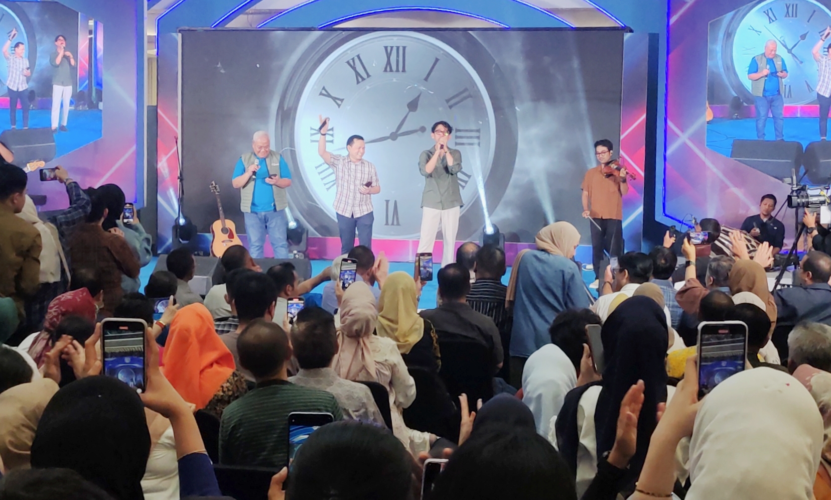 Jadi Guest Star, Budi Doremi Ajak Dirut BSB dan Pj Gubernur Sumsel Duet Bersama Nyanyikan Lagu Mesin Waktu