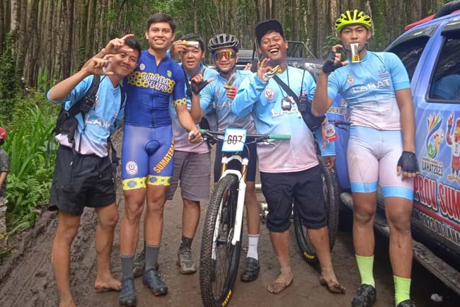 Pesepeda Asal Lahat Raih Juara Nasional Nomor Cross Country Shortcat 