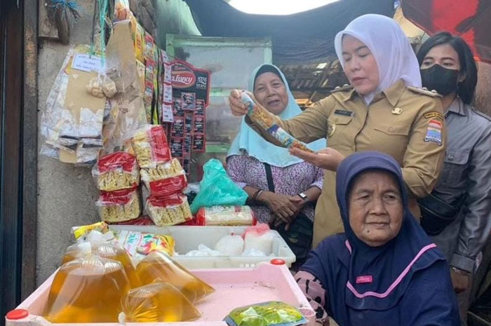 Wawako Palembang Lakukan Sidak Bahan Makanan di Pasar Tradisional, Hasilnya?