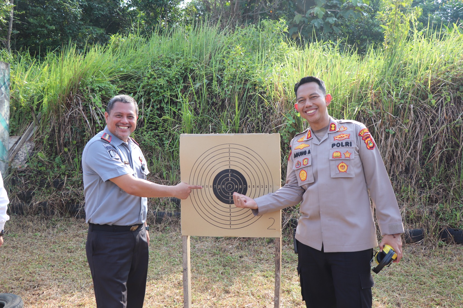 Sinergi Antar Lembaga, Kalapas Muara Beliti Hadiri Lomba Menembak Polres Musi Rawas