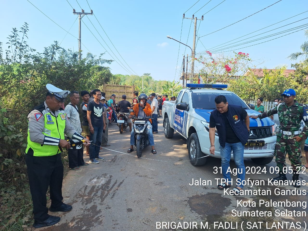 Ibu dan Anak Terlindas Dump Truk Pengangkut Tanah di Gandus, Anak Tewas, Ibu Patah Kaki 