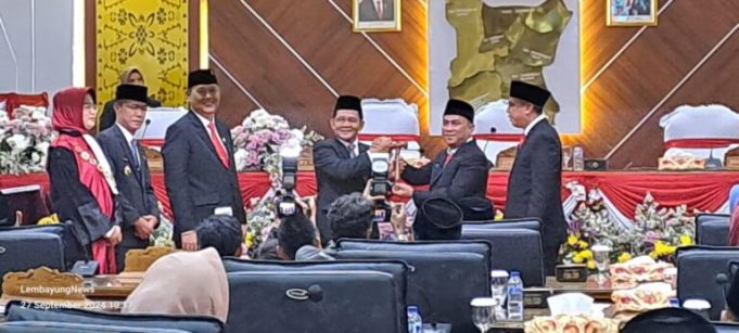 Sah! Tiga Pimpinan DPRD Kota Prabumulih Resmi Dilantik, Deni Victoria Jadi Ketua