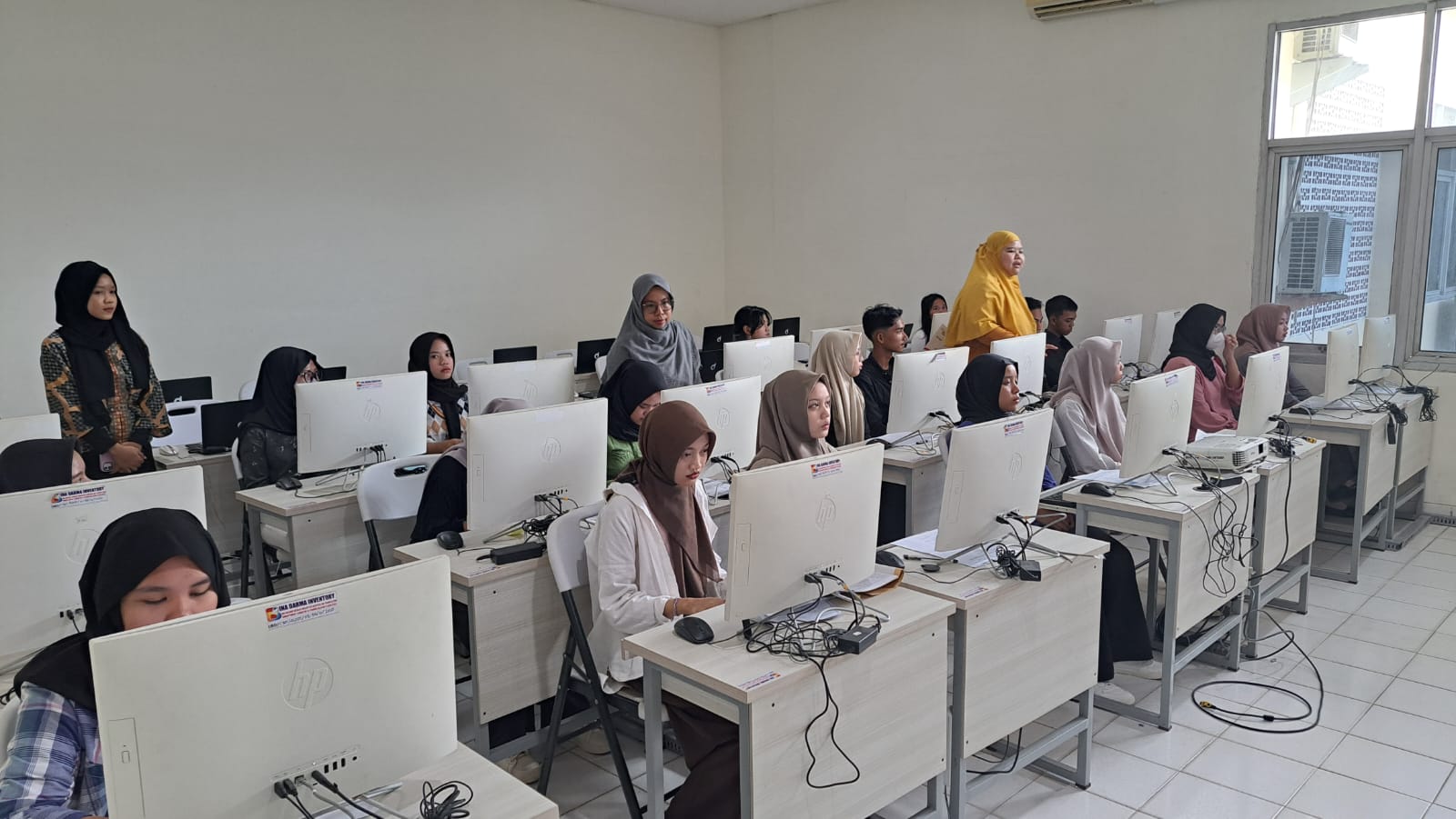 Gedung Prof. Bochari Rachman 2: Pusat Laboratorium Komputer Terdepan Universitas Bina Darma