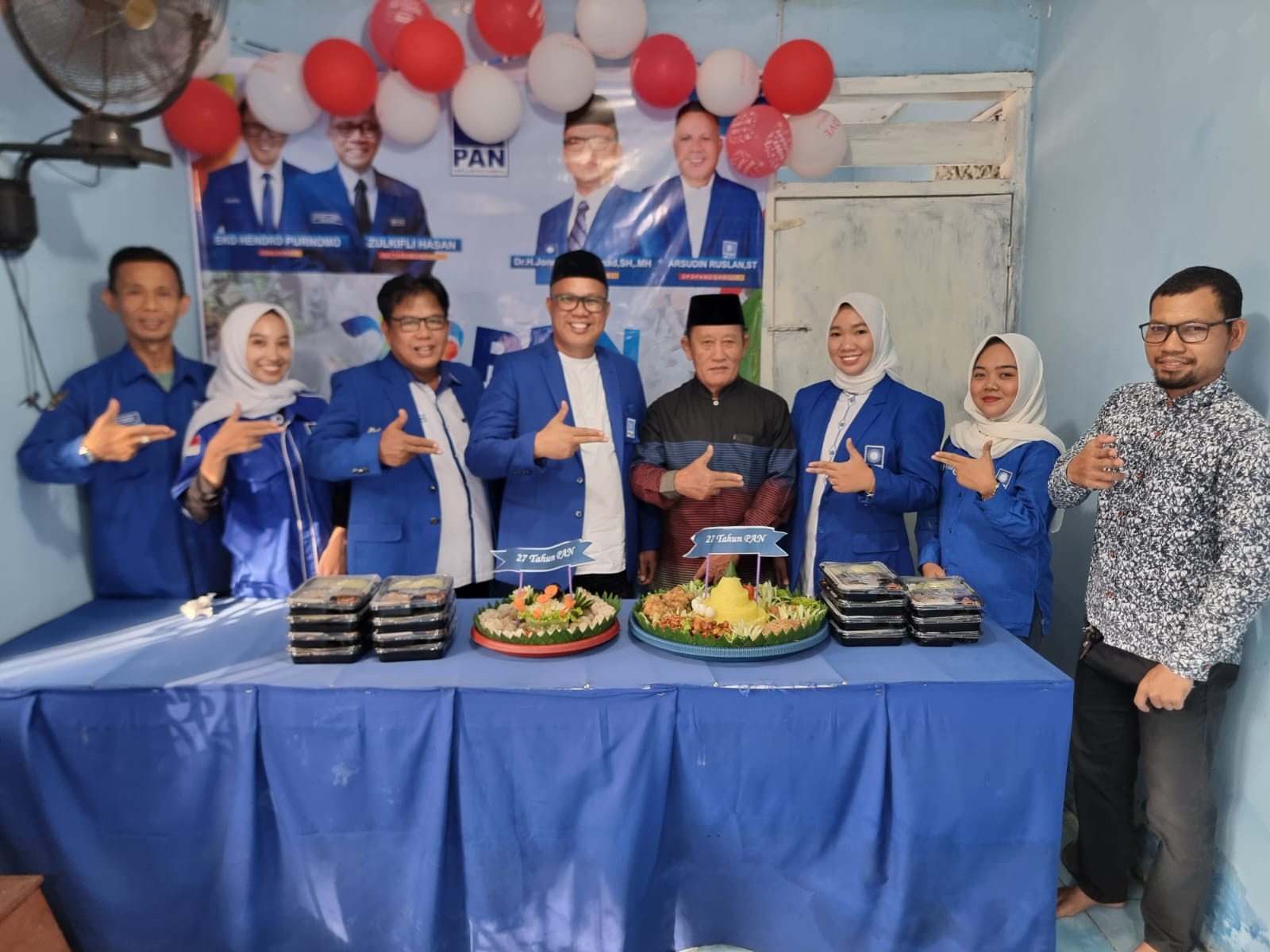 Meriakan HUT ke-27, DPD PAN Ogan Ilir Syukuran dan Bagikan Bantuan Pangan