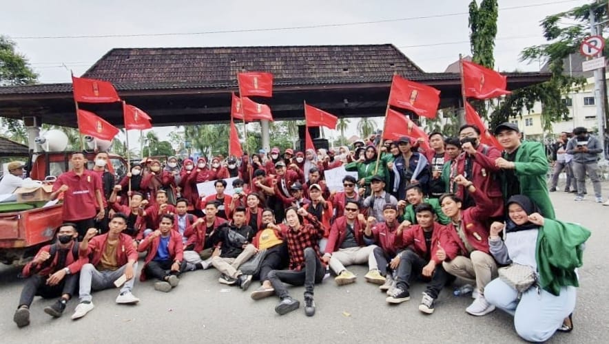 Aliansi Masyarakat Kabupaten Ogan Ilir Kecam Kelakuan Tak Senonoh Oknum Kades di Kecamatan Tanjung Raja