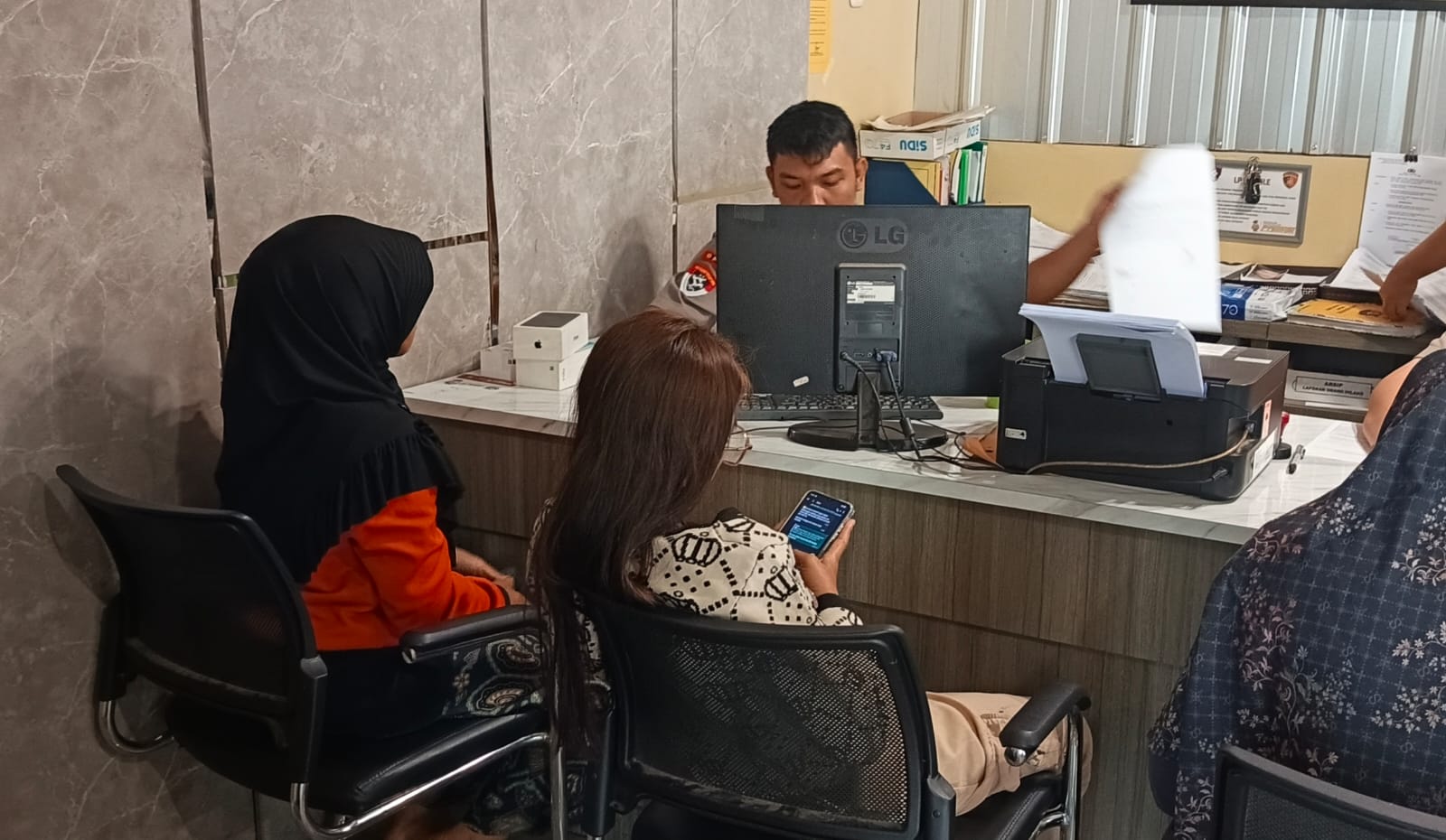 Maling Gasak 3 Handphone Sekaligus, Dini Hari Saat Pemilik Rumah Tertidur Pulas   