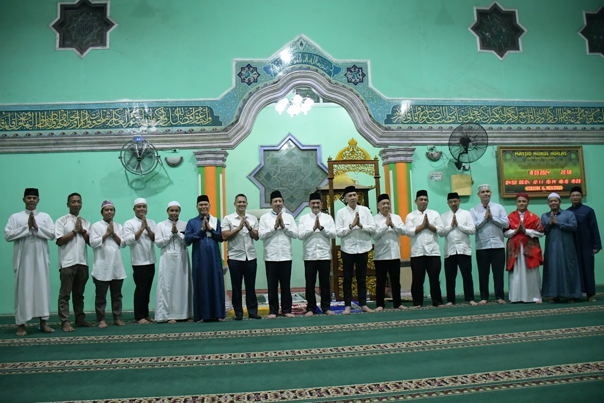 Ramadan Berkah! Pelindo, LANAL Palembang dan Forkopimda Sumsel Adakan Pengajian di Masjid Nurul Ikhlas     