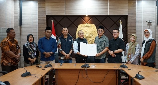 Pleno Tingkat Kota Selesai, KPU Prabumulih Langsung Serahkan Hasil ke Provinsi