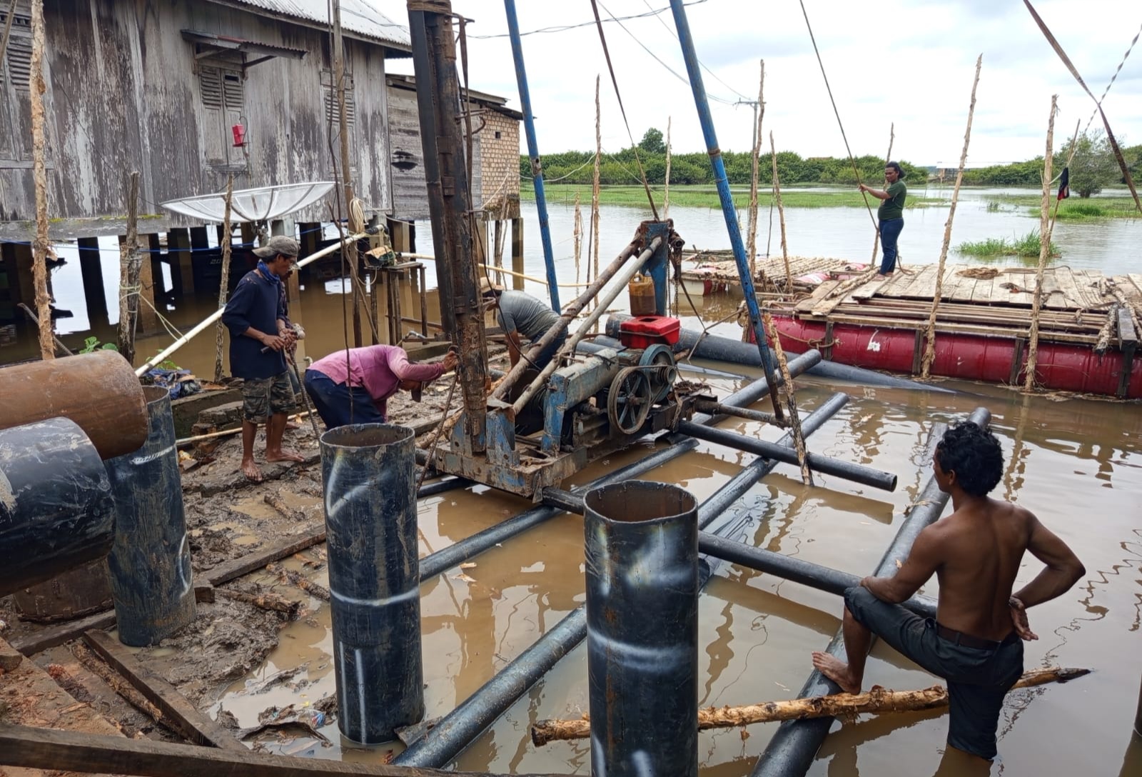 Debit Air Sungai Dabuk Tinggi Tantangan Pembangunan Jembatan Gantung di Desa Embacang OKI