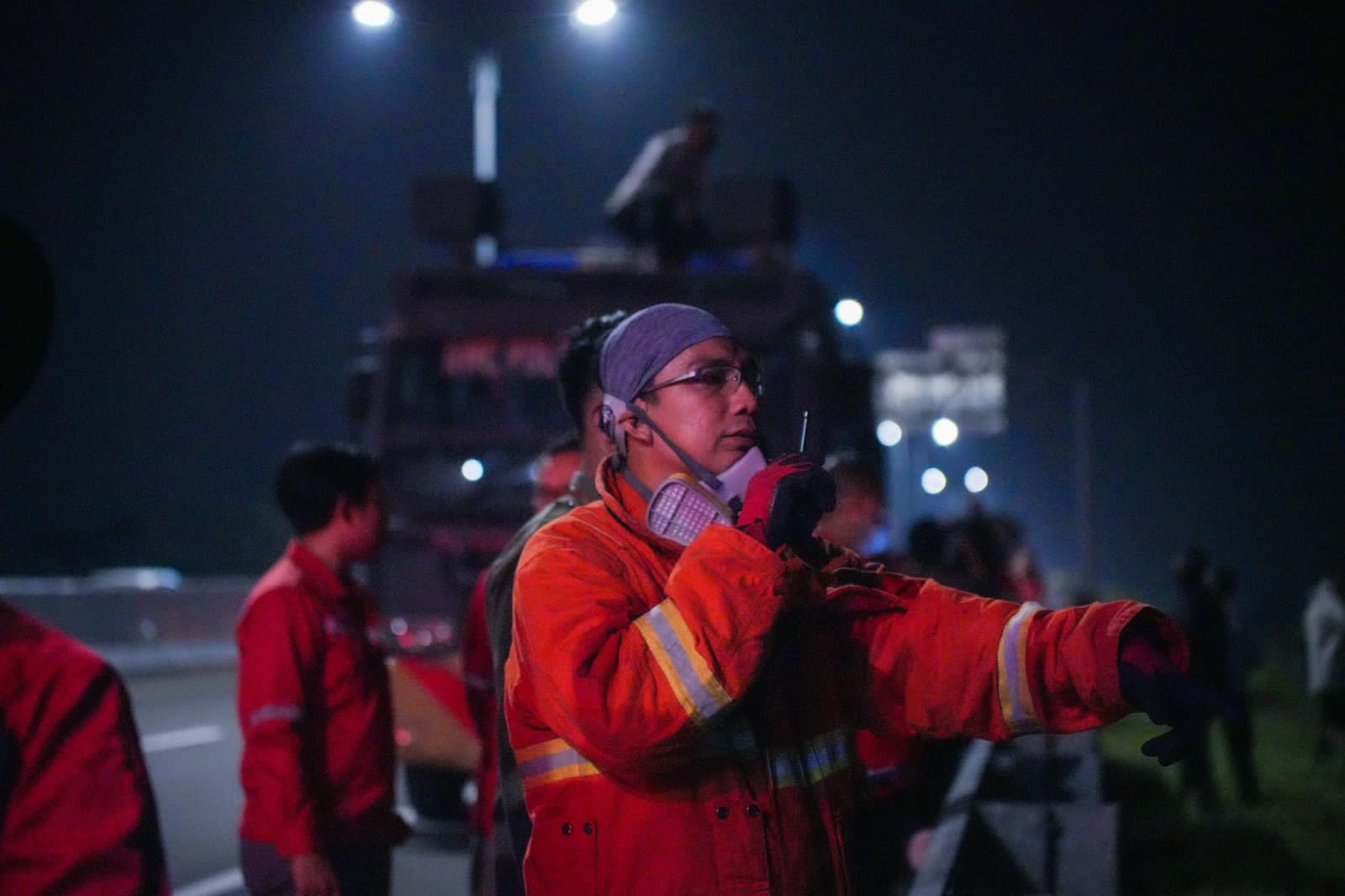 Tim Fire Fighter Pusri Palembang, Sigap Bantu Padamkan Karhutla