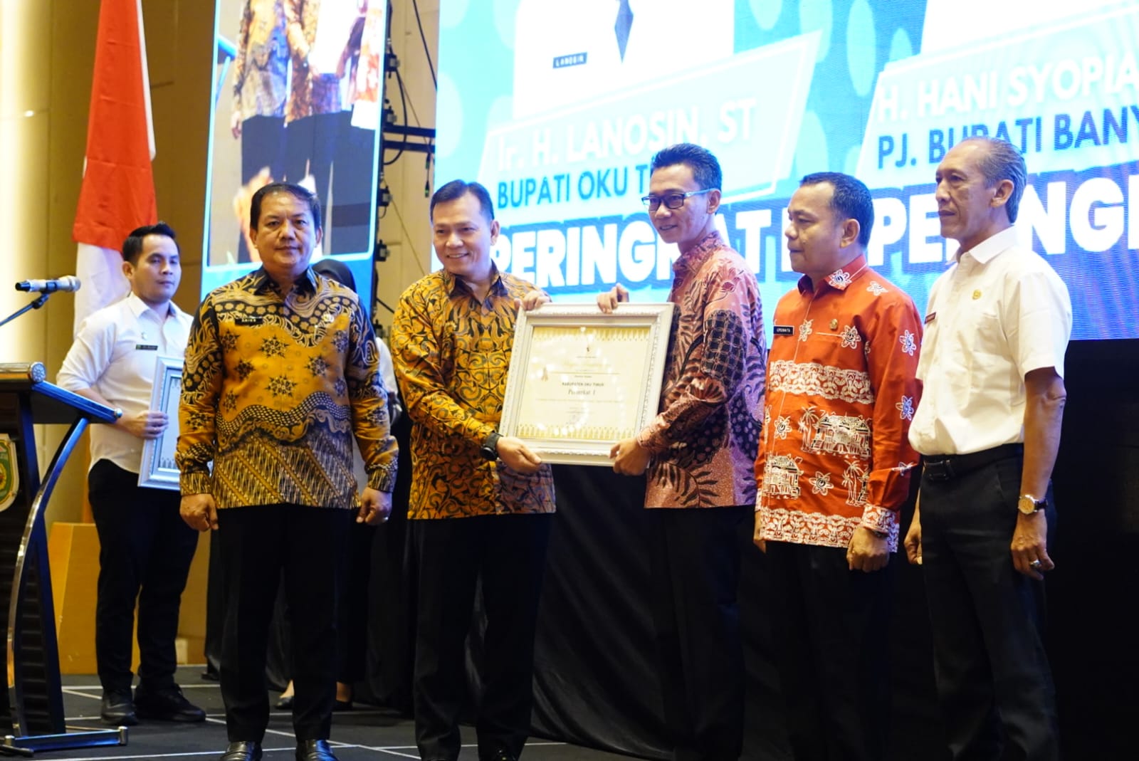 OKU Timur Raih Penghargaan Produksi Ikan Patin Tertinggi Nasional